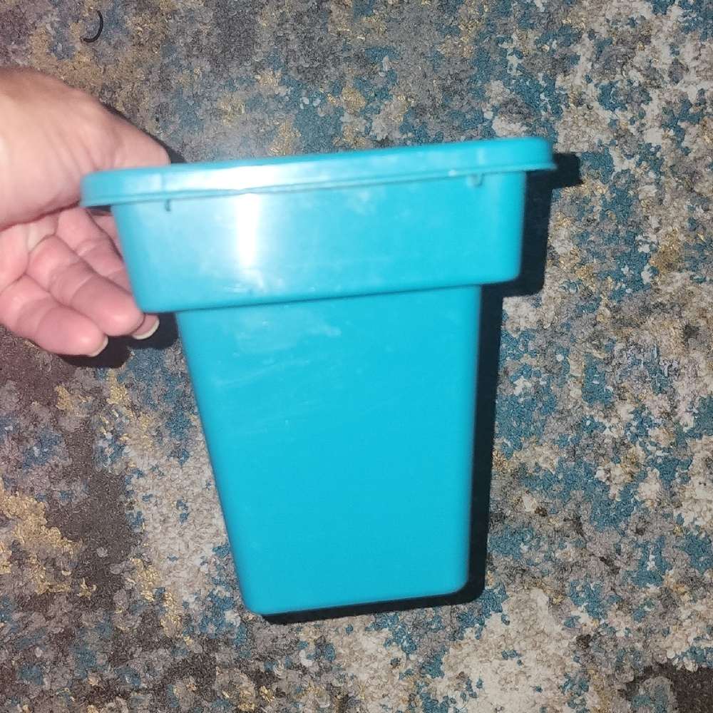 New Teal Ice Bucket Freezer Safe Ice Storage Bin - Picture 3 of 3